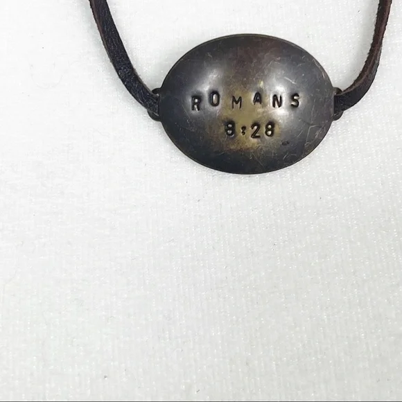 Vintage Romans 8:28 Pendant Leather Strand Necklace Unisex - Picture 2 of 9